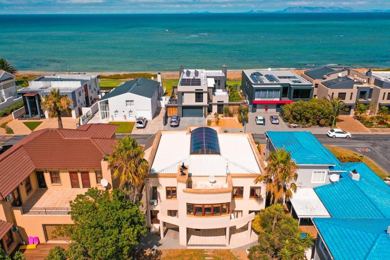 5 Bedroom Property for Sale in Strand Western Cape